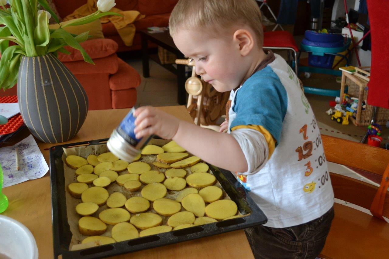 Bild zum Rezept Kartoffeln mit Rosmarin-Knoblauch Salz. So kinderleicht, dass es sogar ein Kind kann.